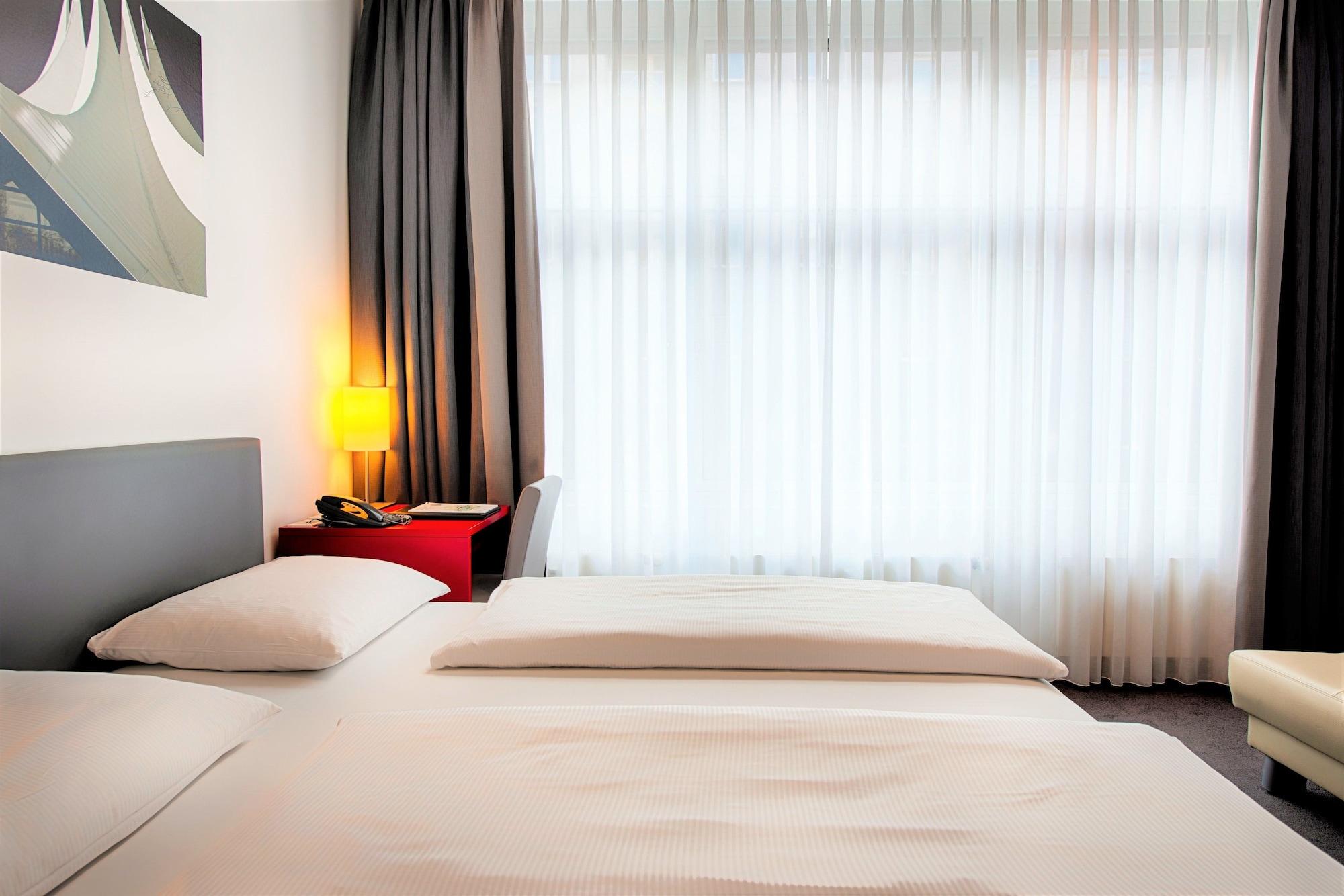 Select Gendarmenmarkt 4*