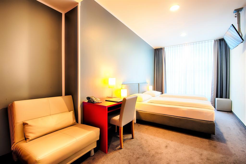 Select Gendarmenmarkt 4*